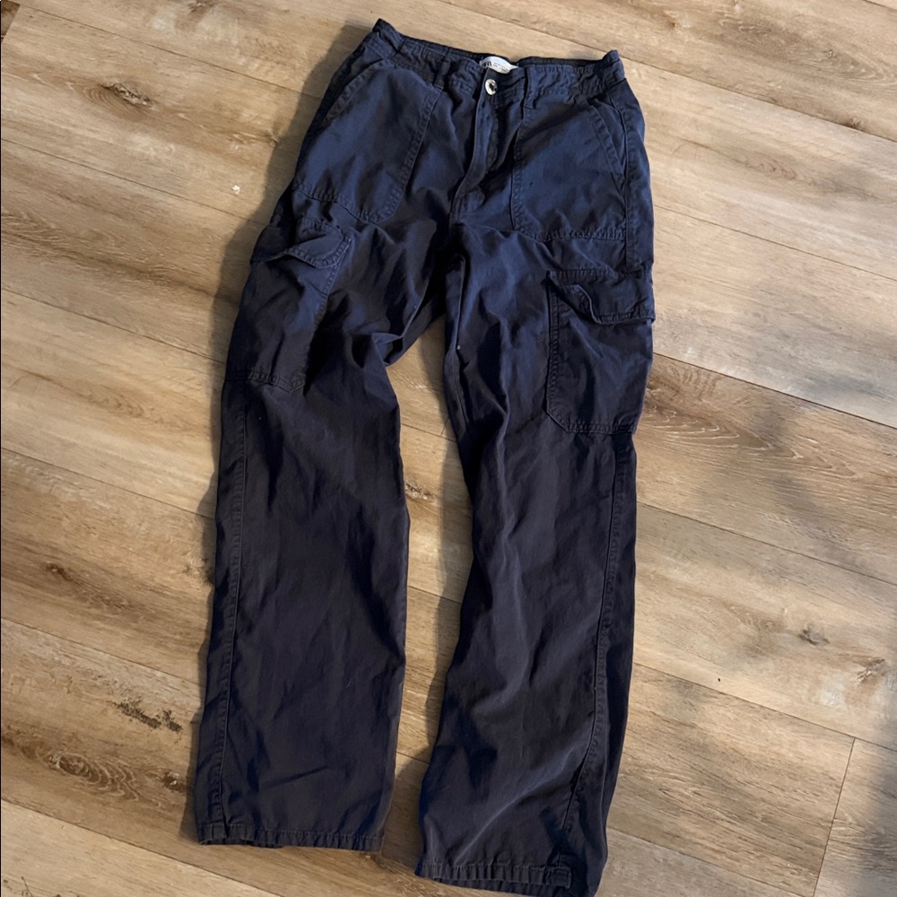 Zara baggy cargo pant street wear style
